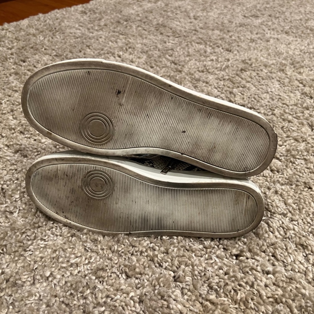 P448 Star High Top Sneaker - Picture 12 of 14